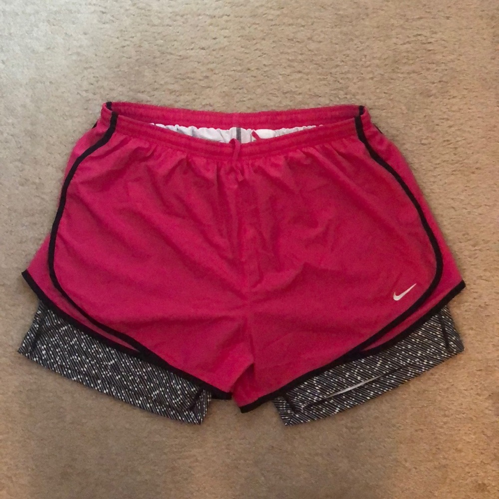 Women’s XL Nike dri-fit running shorts w/ spandex